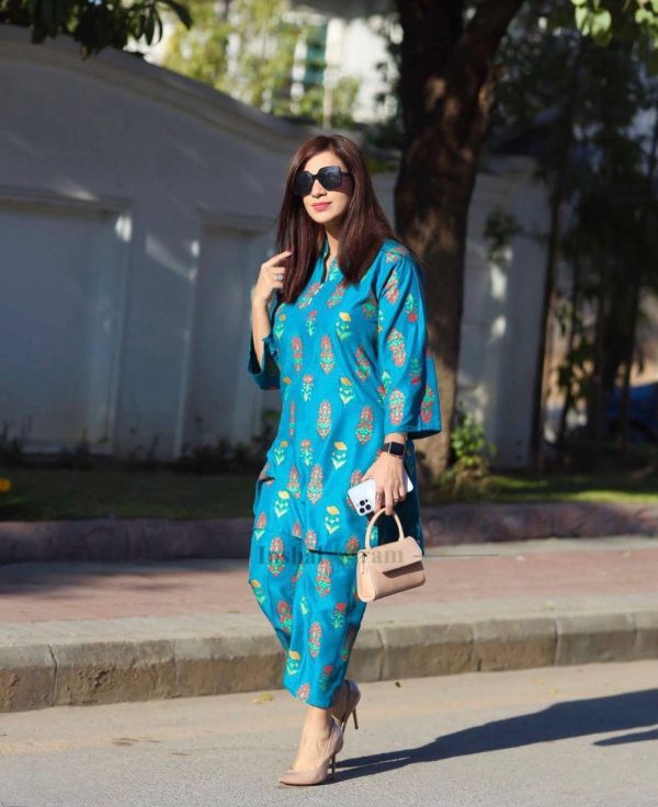 2 Pcs Womens Stitched Linen Printed Suit - Image 2